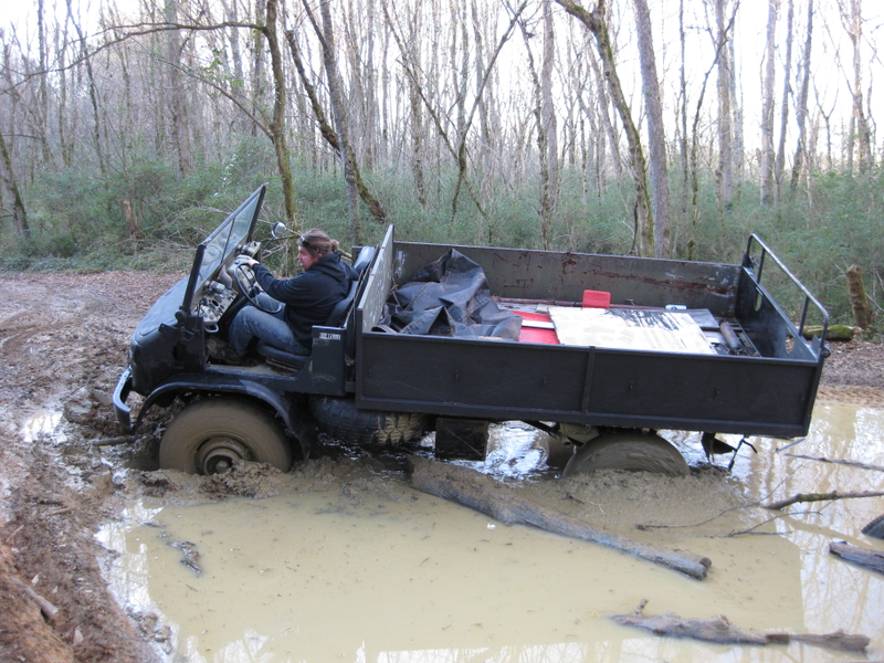 Illustration for article titled So you want to own a Unimog?